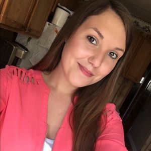 Meet your Posher, Abigail